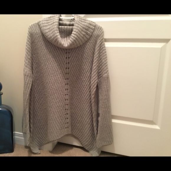Cowl neck sweater - Picture 1 of 3